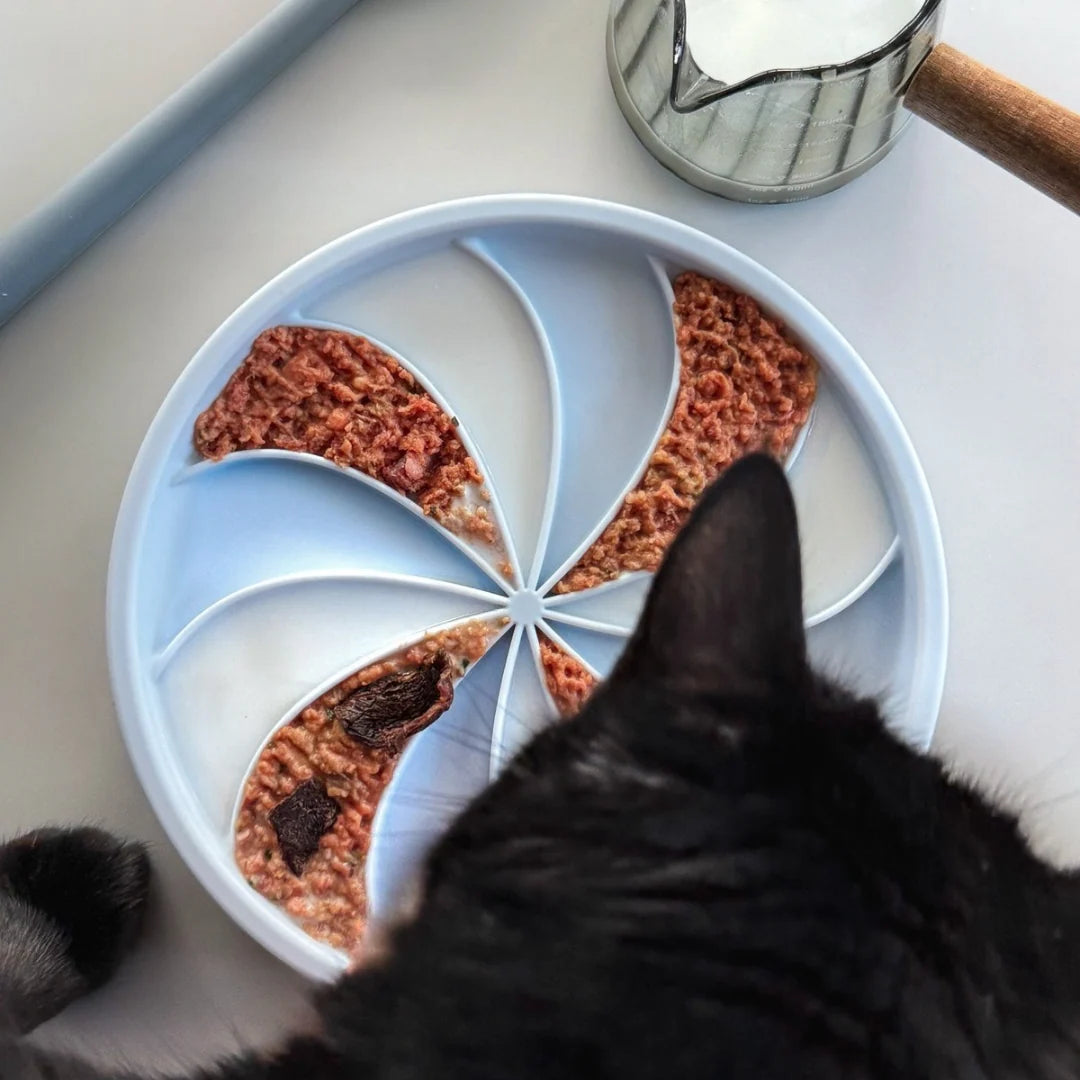 Wheelies Lick Mat & Lid